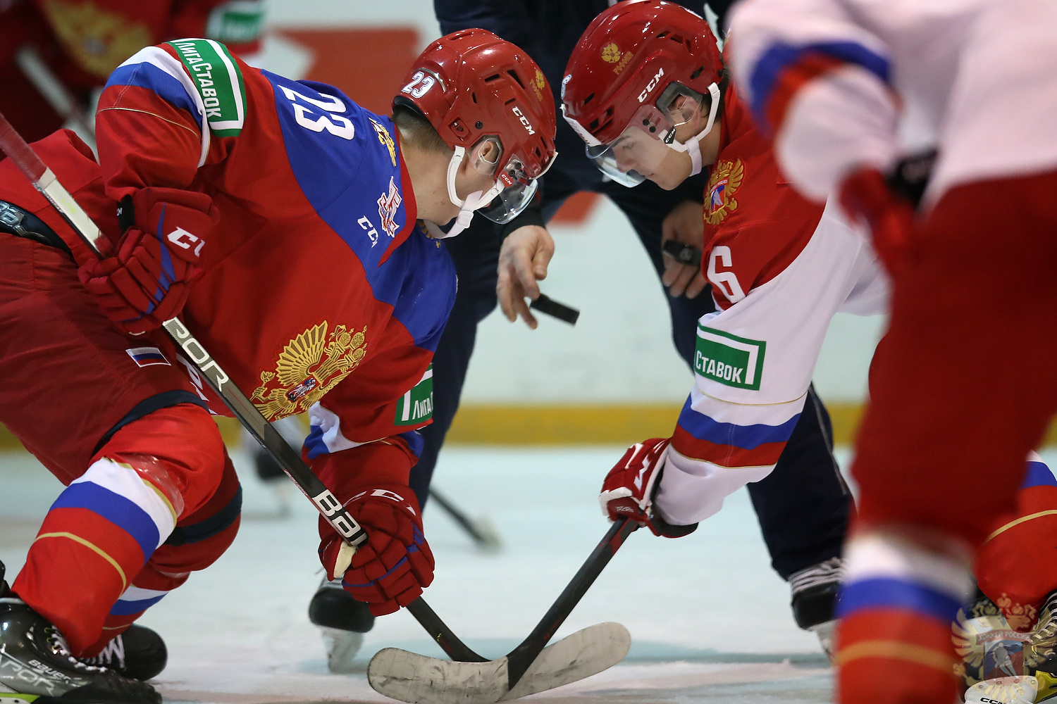 Какие сегодня хоккей есть. Сборная России по хоккею с шайбой 2022. МЧМ 2015 сборная России. Сборная России по хоккею на Олимпиаду 2022. Хоккеисты сборной России 2000.