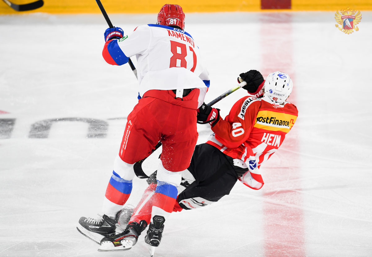 Матчи 2 11. Еврочеллендж хоккей. Еврочеллендж – 2013. Еврочеллендж хоккей фото. Switzerland and Russia.