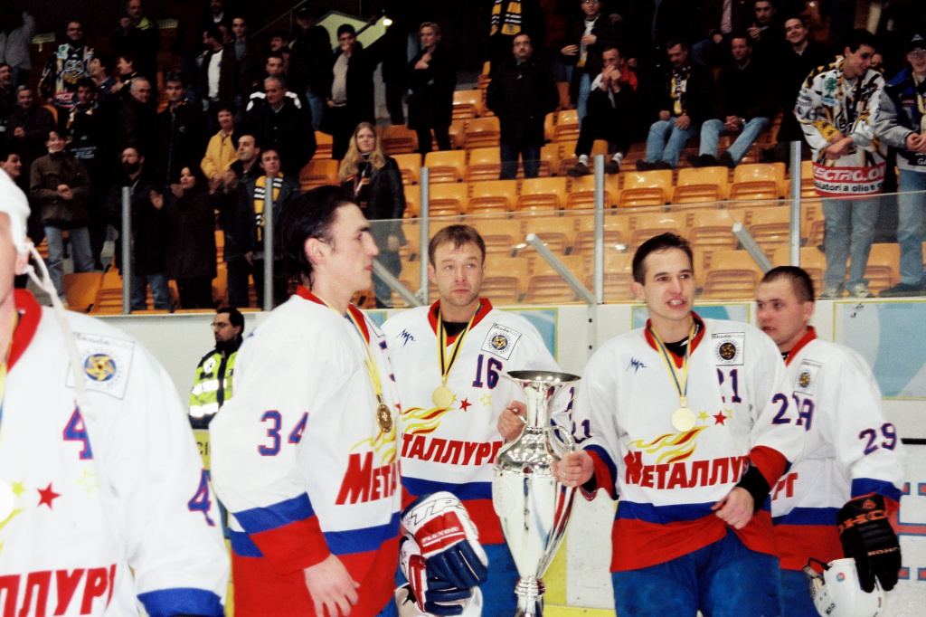 2000. Металлург (Магнитогорск), обладатель Суперкубка Европы 2001 (2).jpg