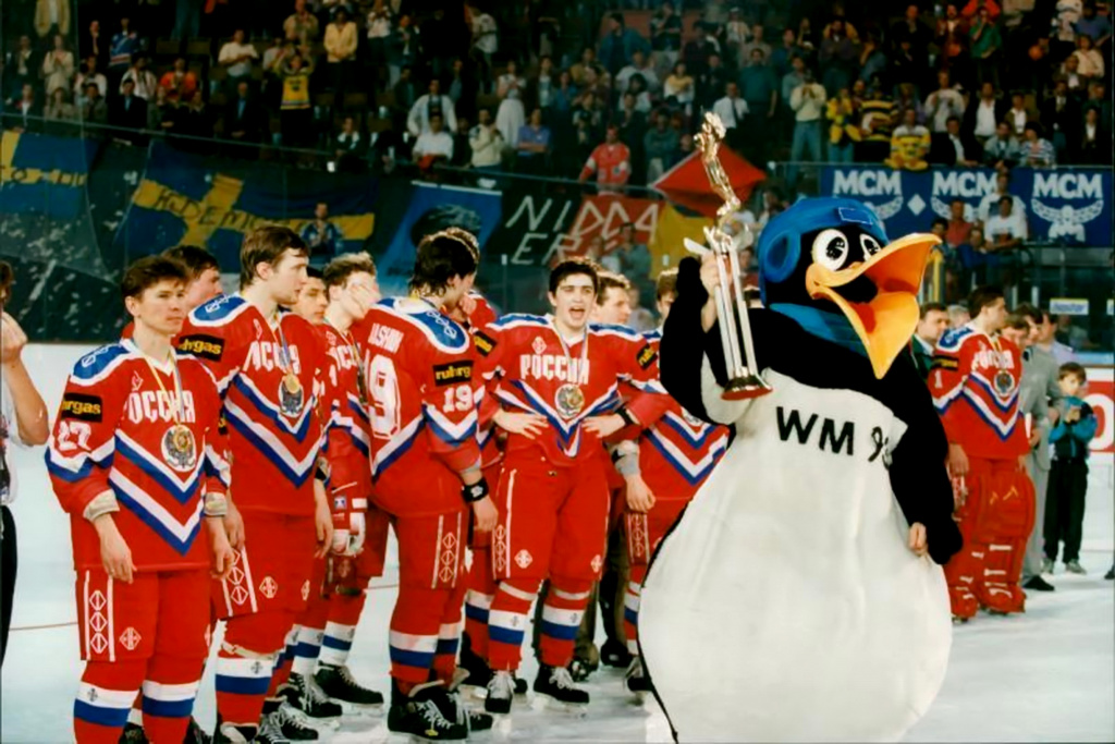 1992. Сболрная России - чемпионы мира 1993 года (2).jpg